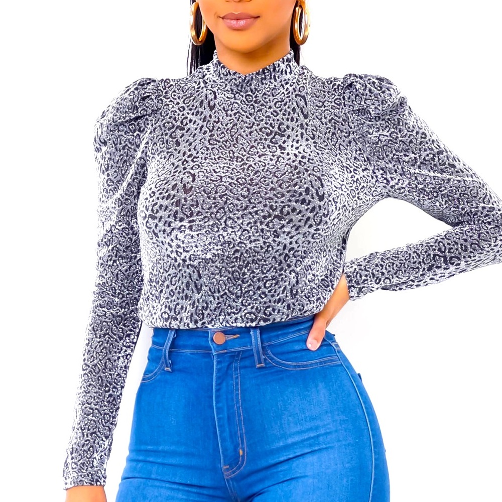 “All Sugar” Silver Long Sleeve Printed Top